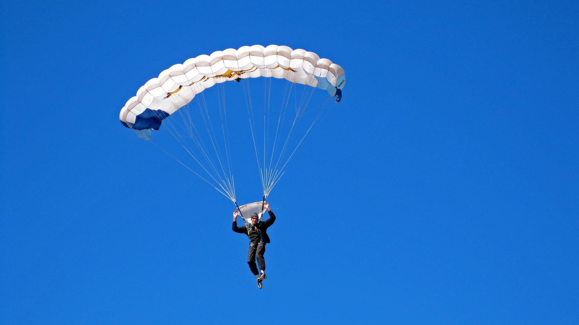 AYX体育-法甲球队的跨界合作案例，法甲球队的跨界合作案例分析